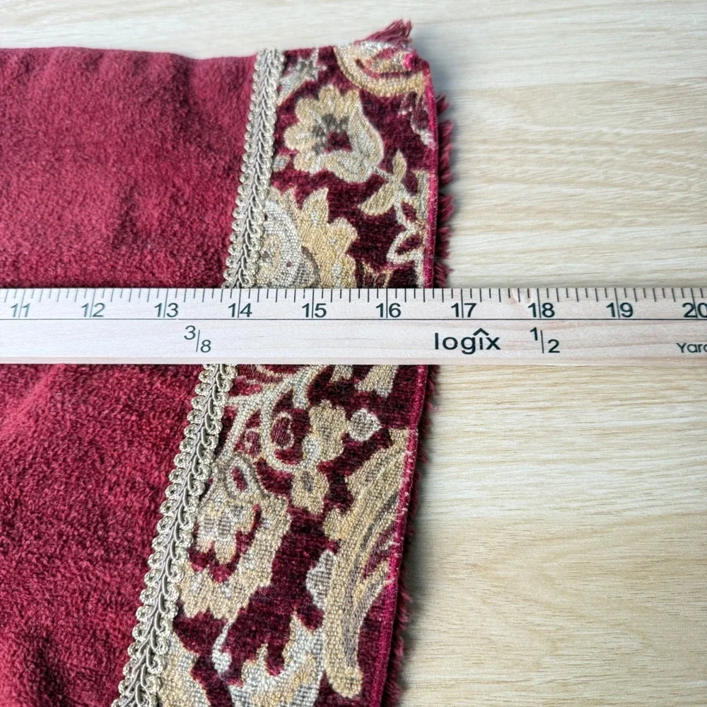 2 Avanti Burgundy Gold Hand‎ Towels Floral Embroidery Elegant Regencycore Ornate